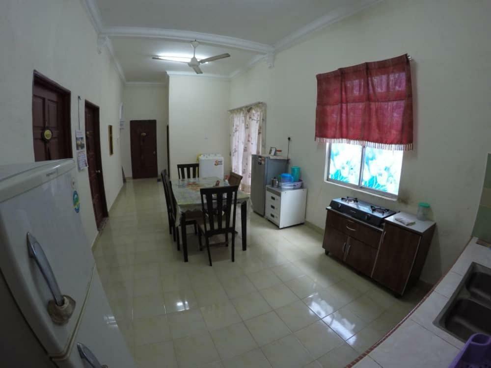 Homestay Tok Abah Kuala Besut Bagian luar foto